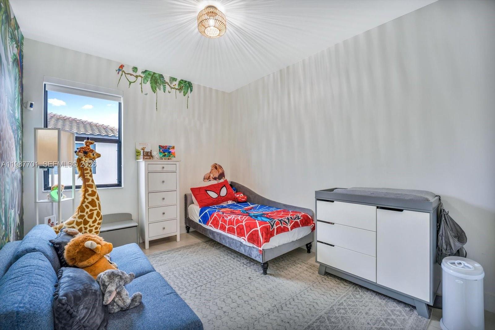 DOWNTOWN DORAL SOUTH PHAS - Residential