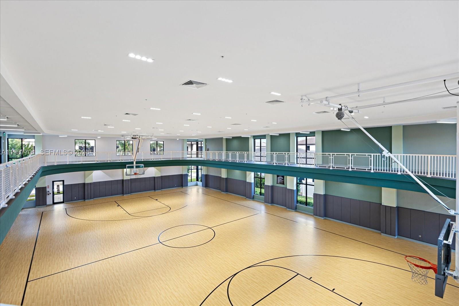 DOWNTOWN DORAL SOUTH PHAS - Residential