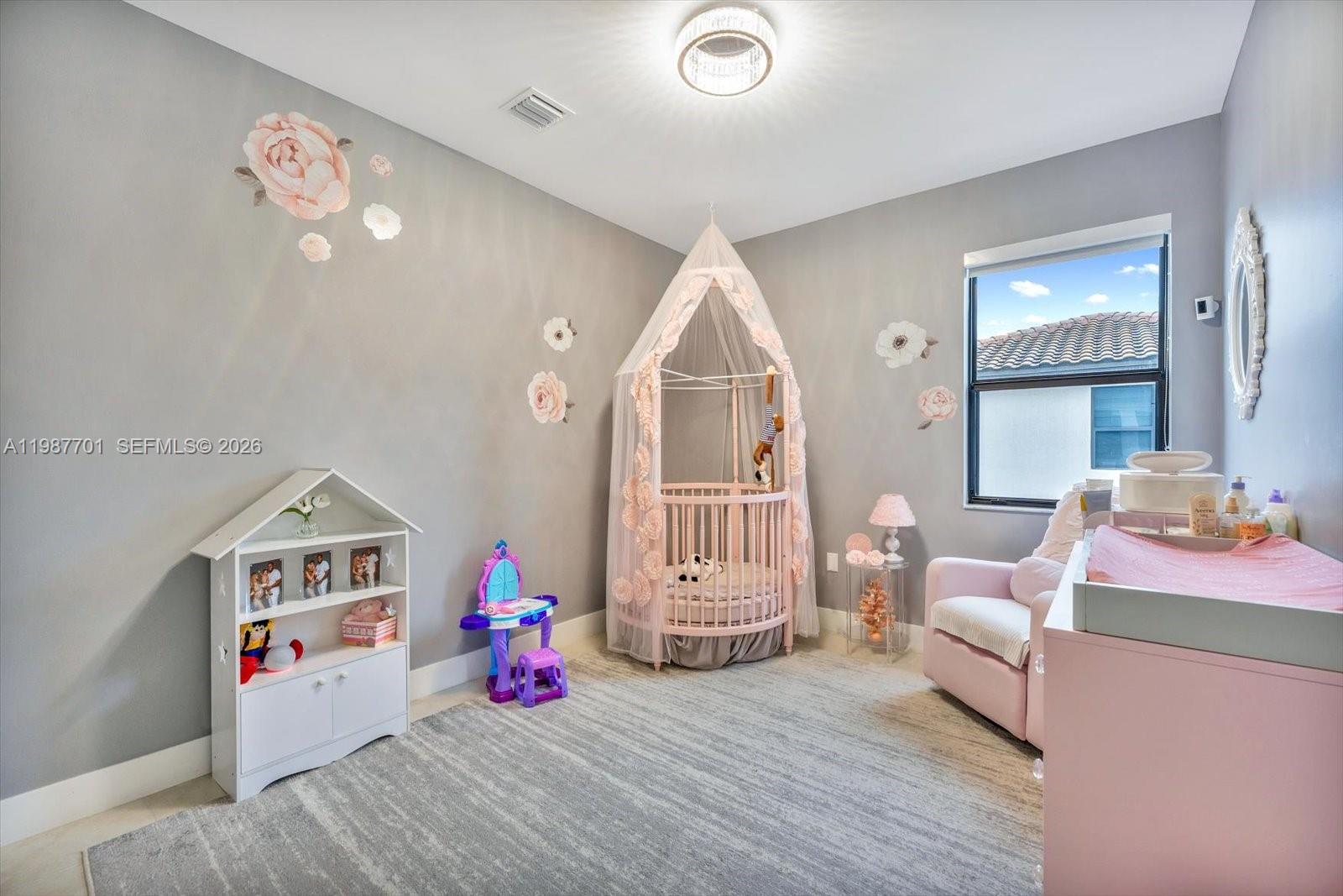 DOWNTOWN DORAL SOUTH PHAS - Residential