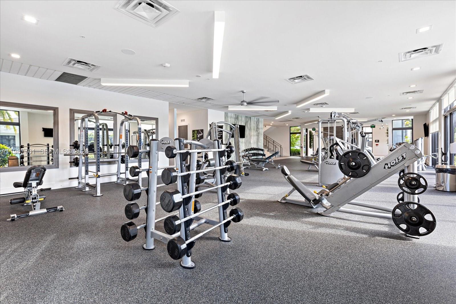 DOWNTOWN DORAL SOUTH PHAS - Residential