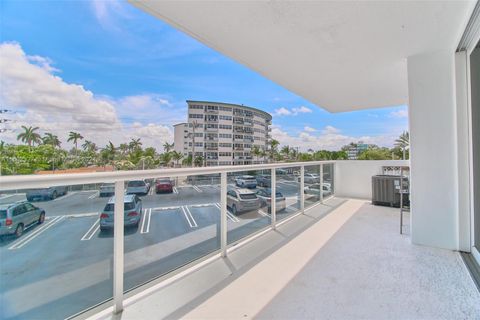 Condominium in Fort Lauderdale FL 2715 Ocean Blvd 14.jpg