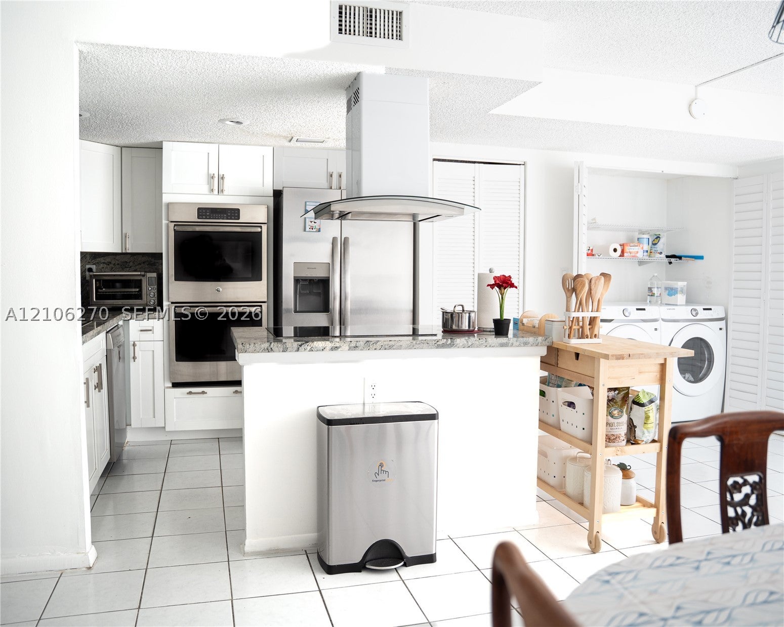2410 NE 10th St 123
