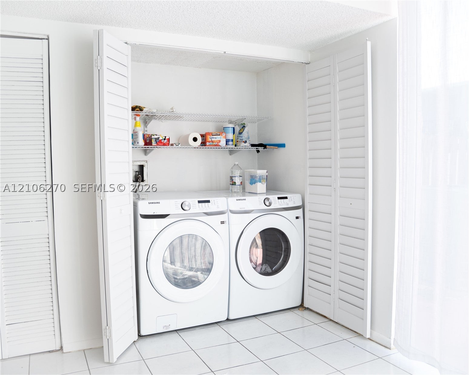 2410 NE 10th St 123