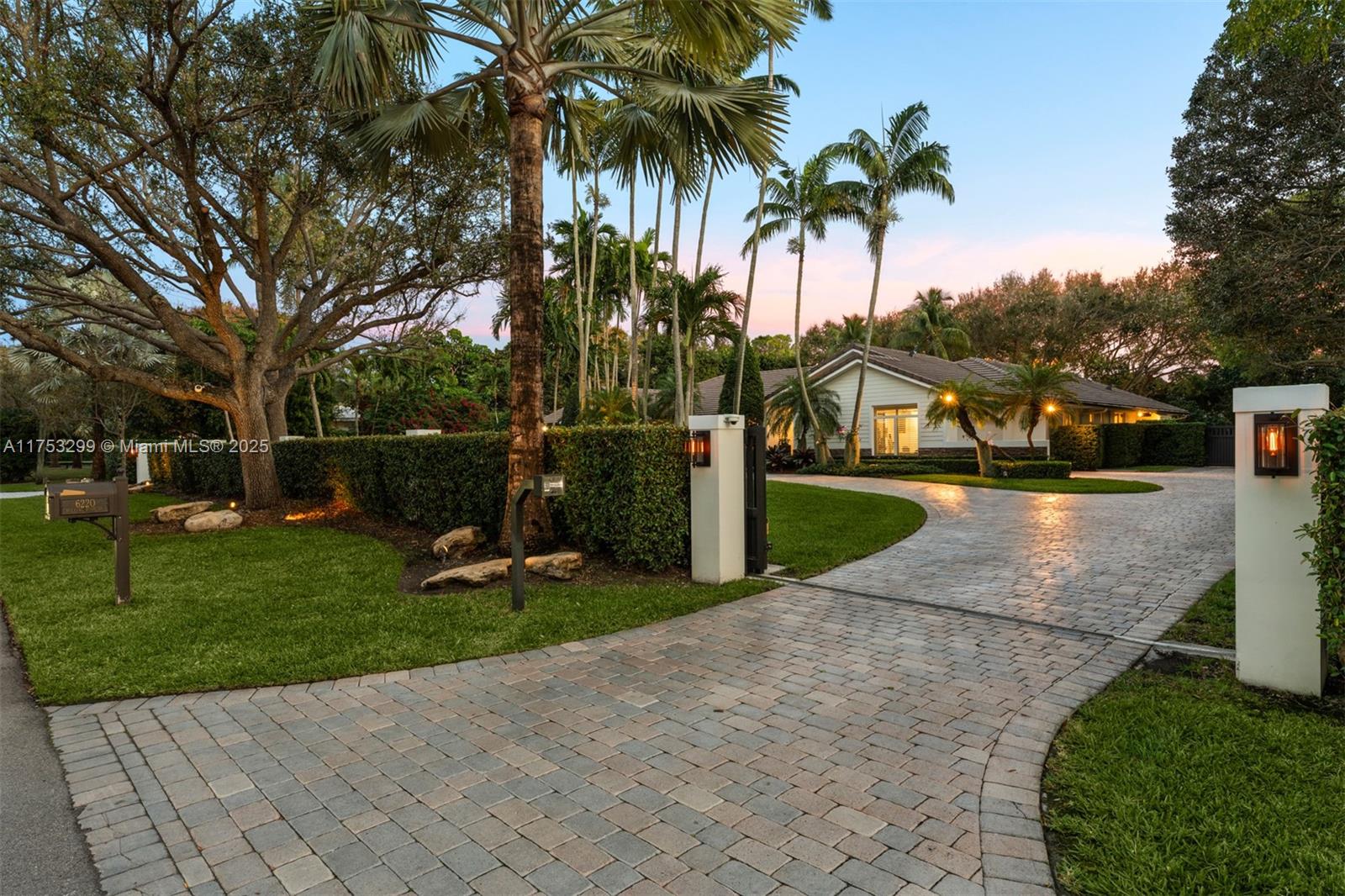 RIDGELINE ESTATES - Residential