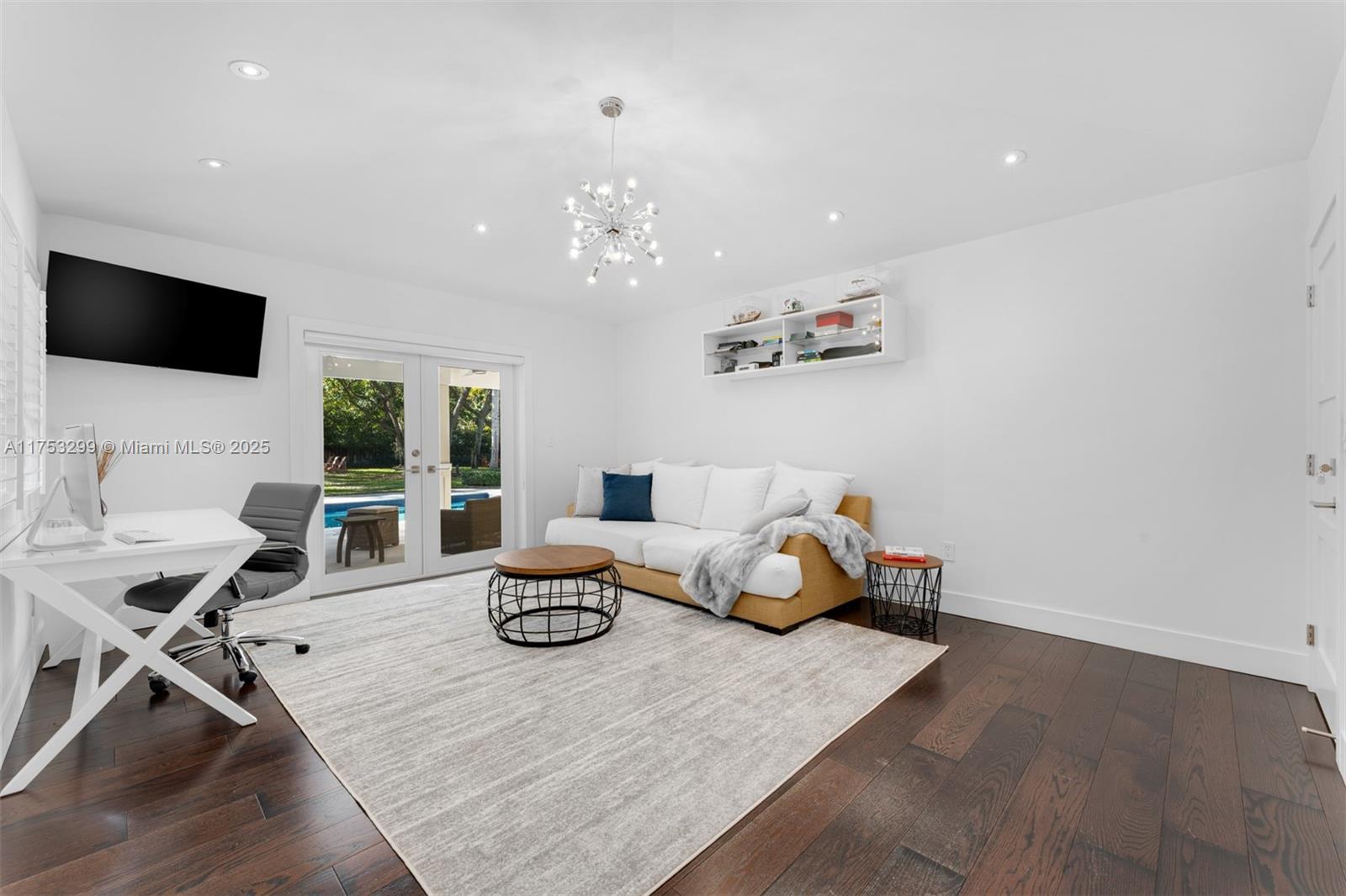 RIDGELINE ESTATES - Residential