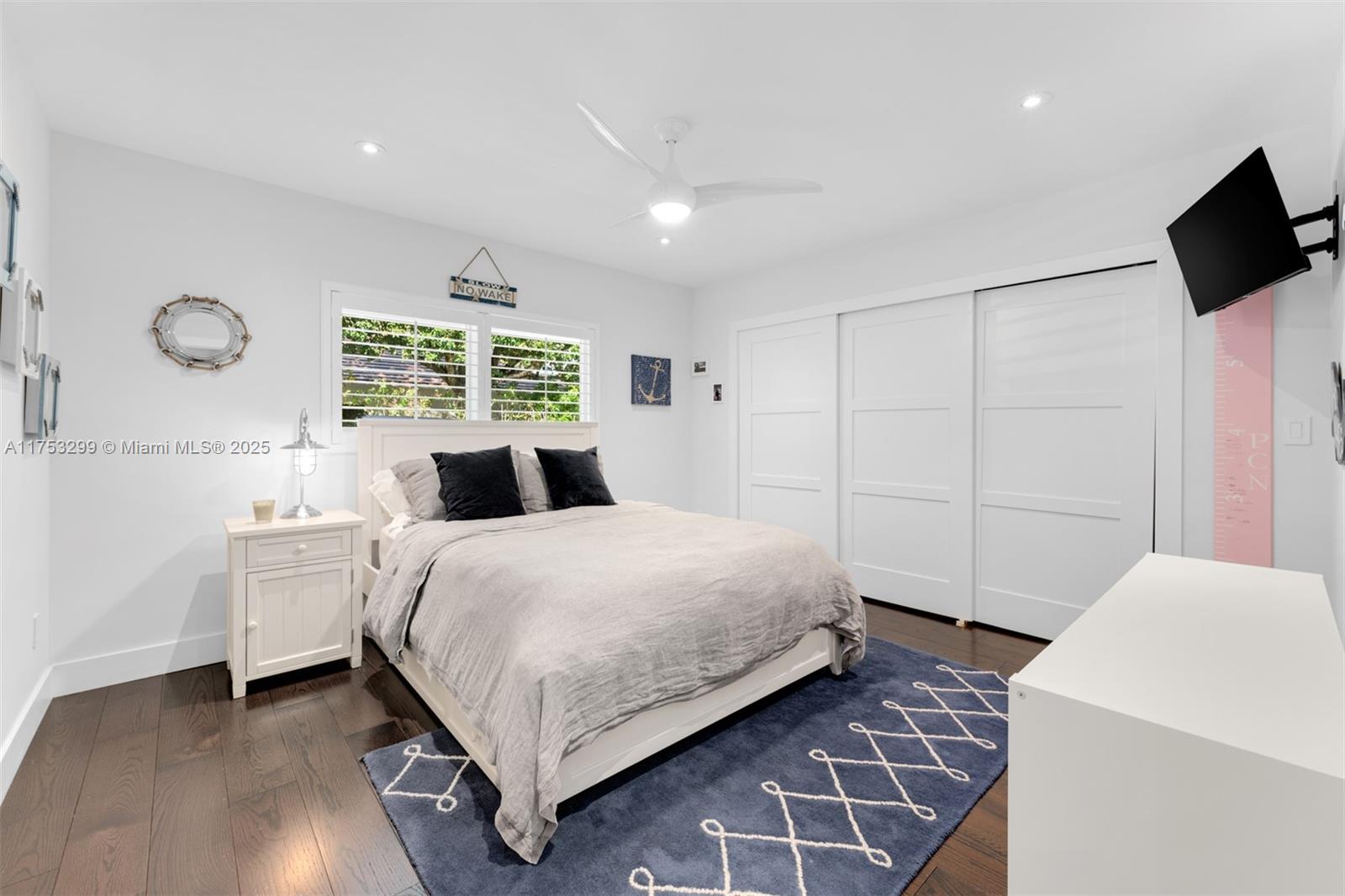 RIDGELINE ESTATES - Residential