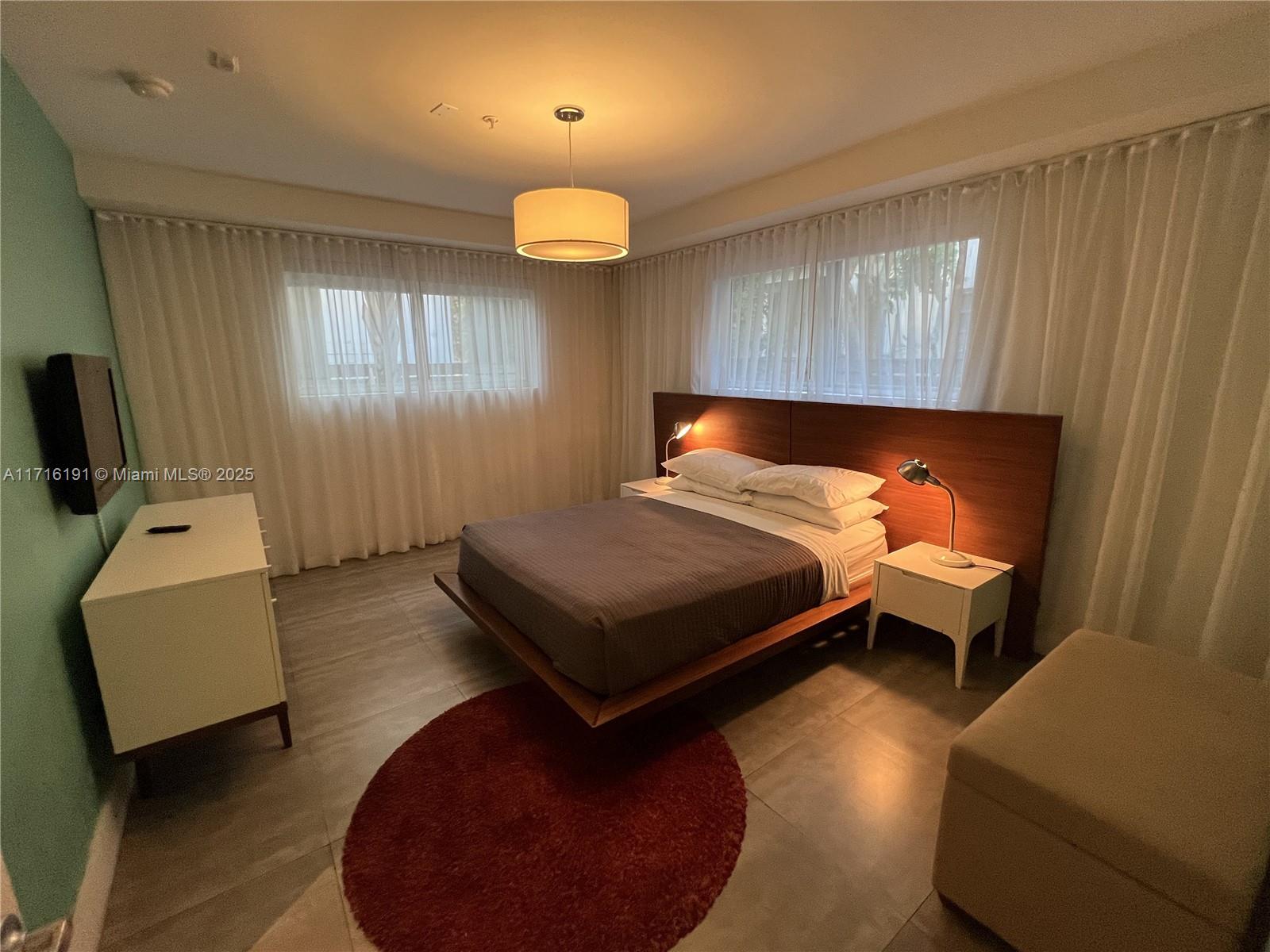 1818 MERIDIAN HOUSE CONDO - Residential