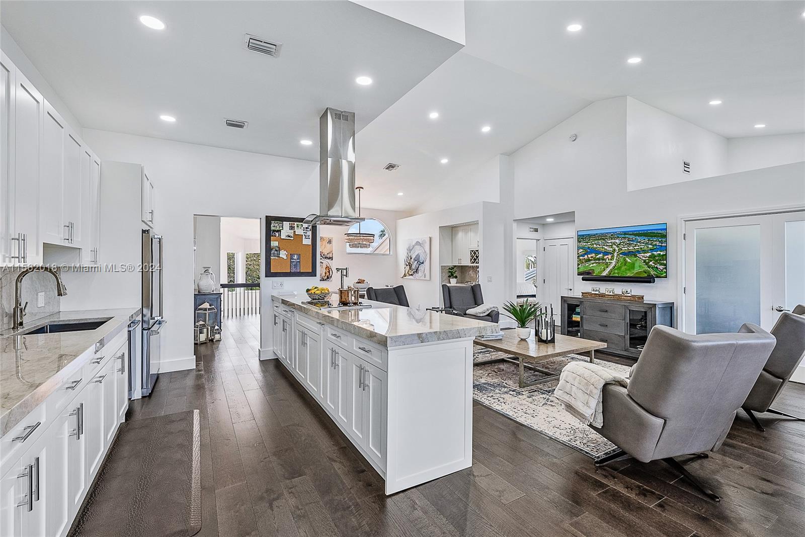 Admirals Cove - Residential