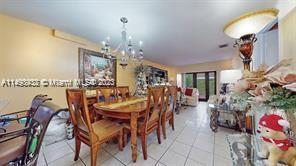 LARO GALLOWAY VILLAS COND - Residential