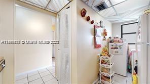 LARO GALLOWAY VILLAS COND - Residential