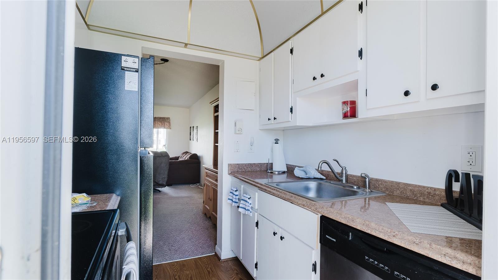LEISUREVILLE FAIRWAY - Residential