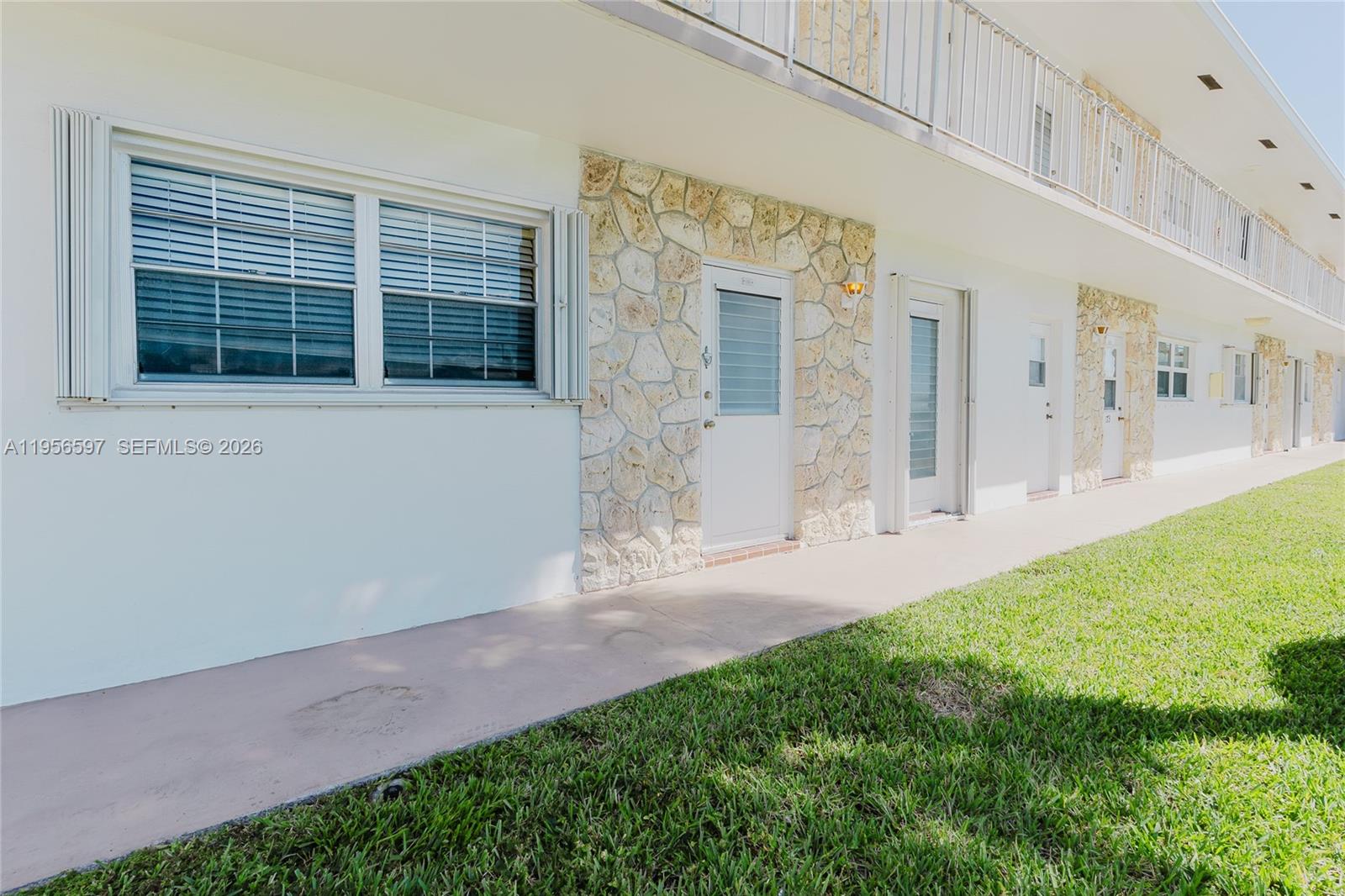 301 S Golf Blvd 172