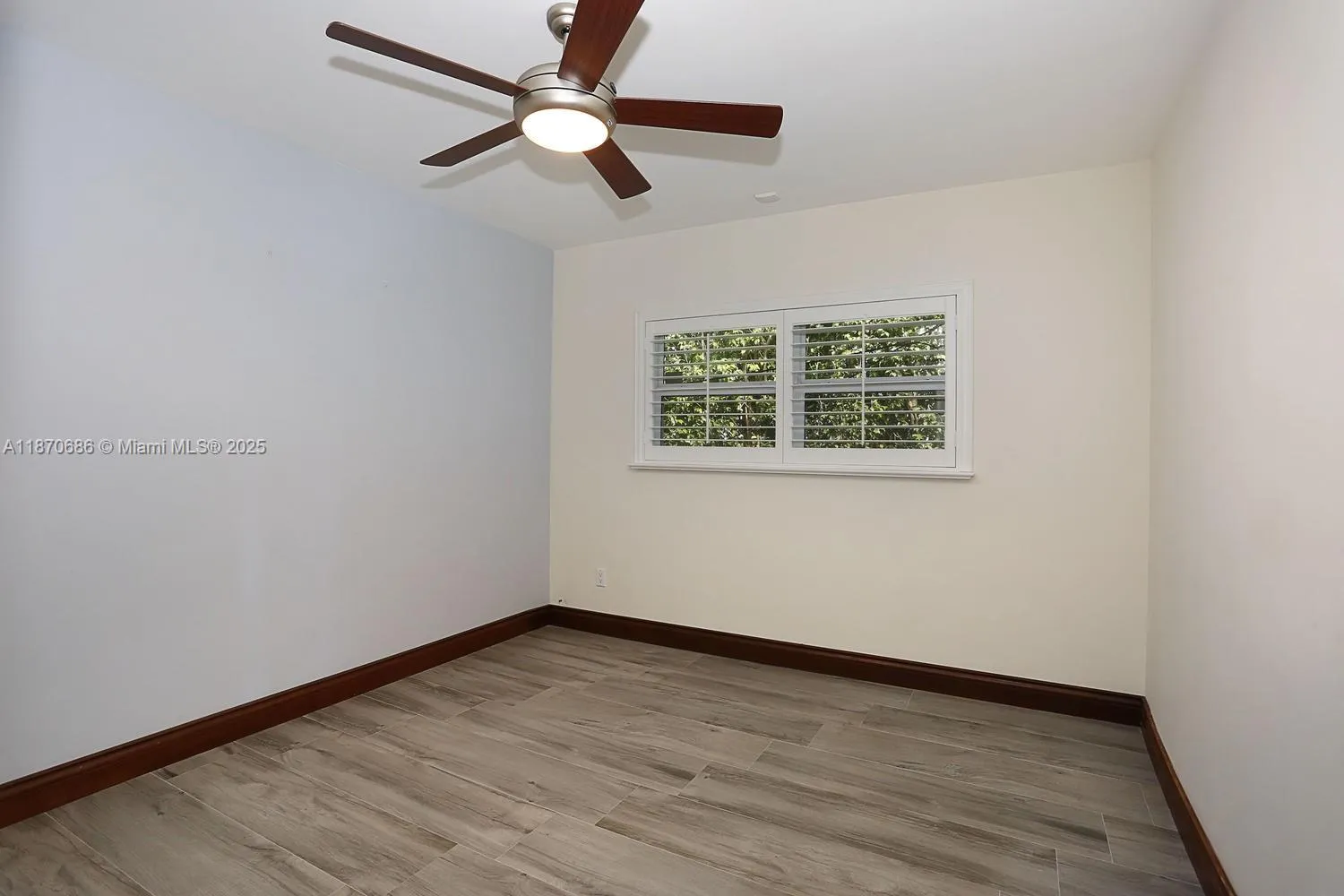 Coral Gables, Florida 33146, United States, 4 Bedrooms Bedrooms, ,3 BathroomsBathrooms,Residential,Active,201877