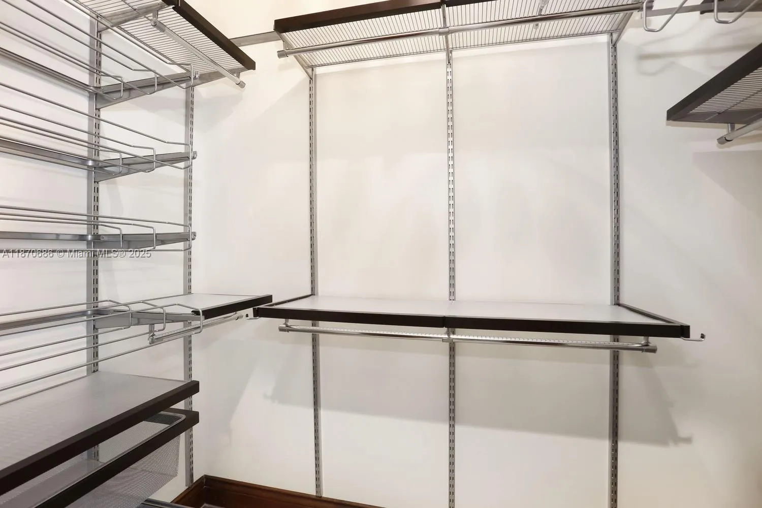 Coral Gables, Florida 33146, United States, 4 Bedrooms Bedrooms, ,3 BathroomsBathrooms,Residential,Active,201877