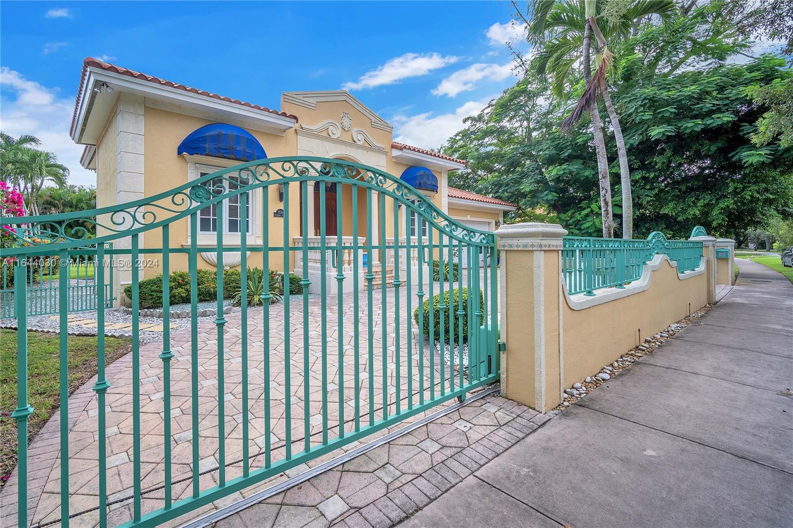 CORAL GABLES SEC E - Residential