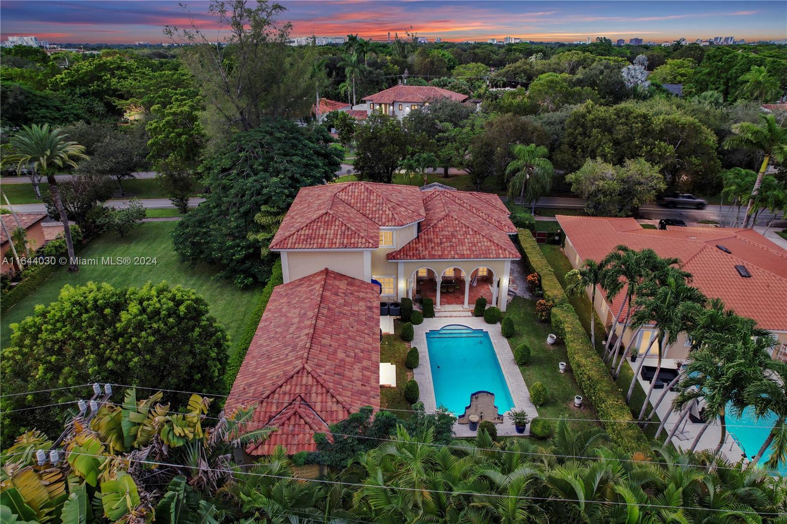 CORAL GABLES SEC E - Residential