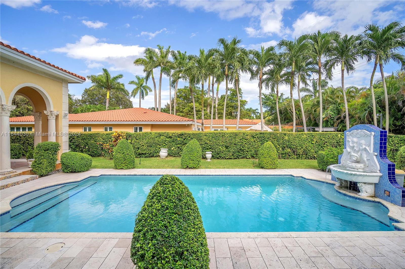 CORAL GABLES SEC E - Residential