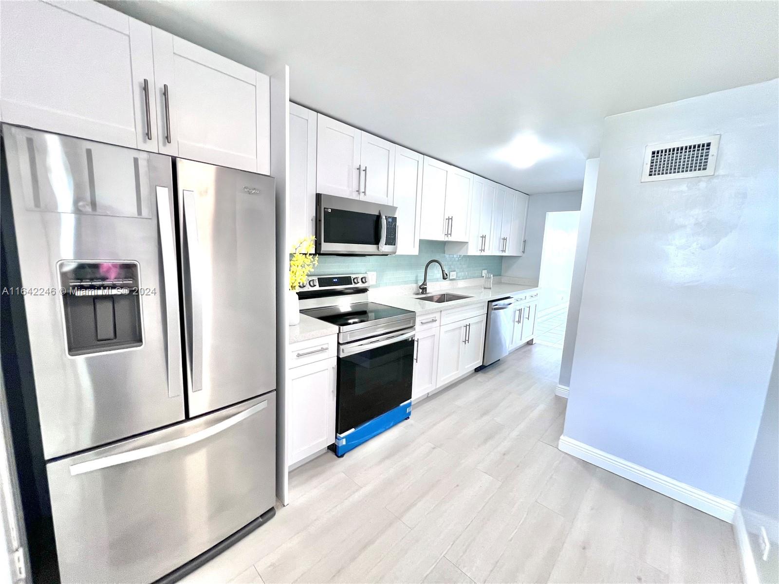White House Condo - Residential
