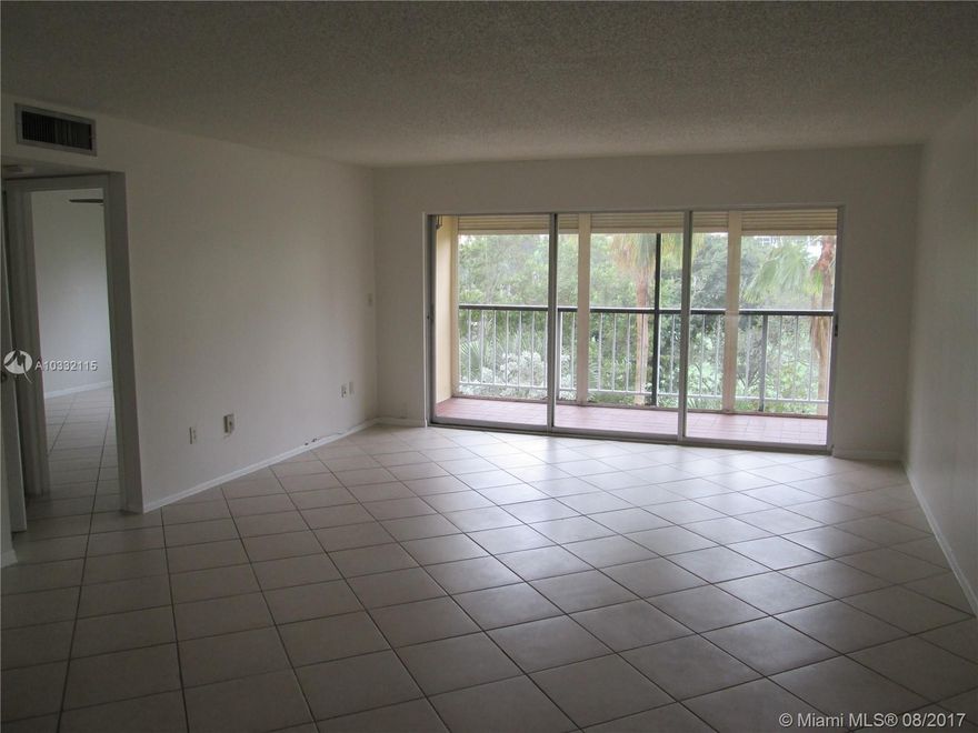 Large one bedroom unit in the heart of Sunny Isles Beach, looking for long term tenant. Apartment is tiled throughout. Screened balcony with view of park. Covered assigned parking. Walking distance to the beach, shopping center, close to Aventura Mall. A+ K-8 school nearby in this nice neighborhood.