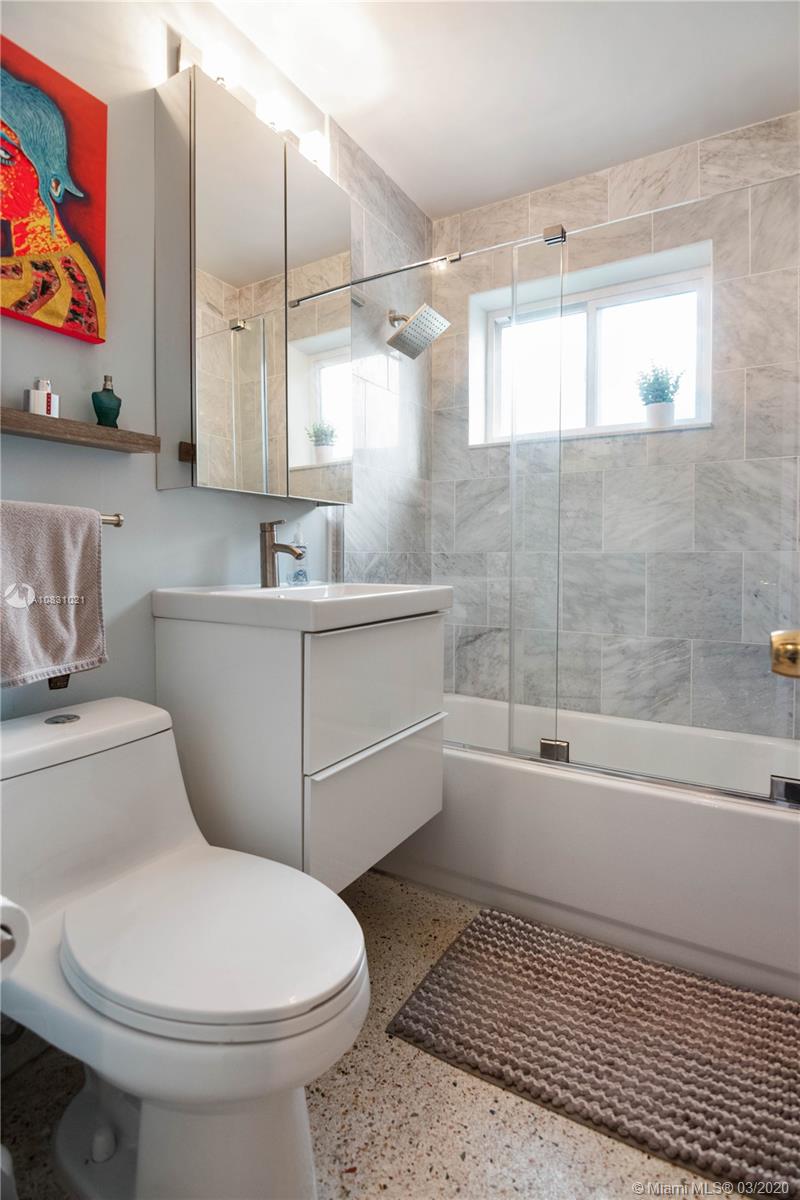 SUN SET MANORS FIRST ADD - Residential