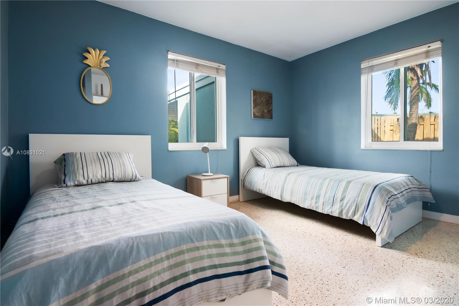 SUN SET MANORS FIRST ADD - Residential