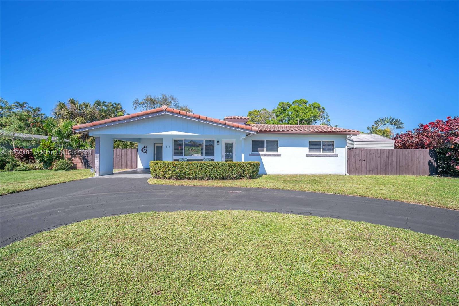317 Nw 23rd St St, Wilton Manors, Broward County, Florida - 3 Bedrooms  
2 Bathrooms - 