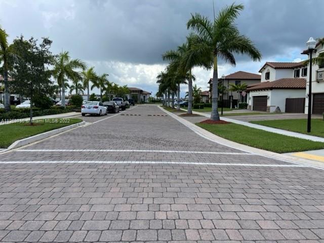 KINGMAN COMMONS - Residential