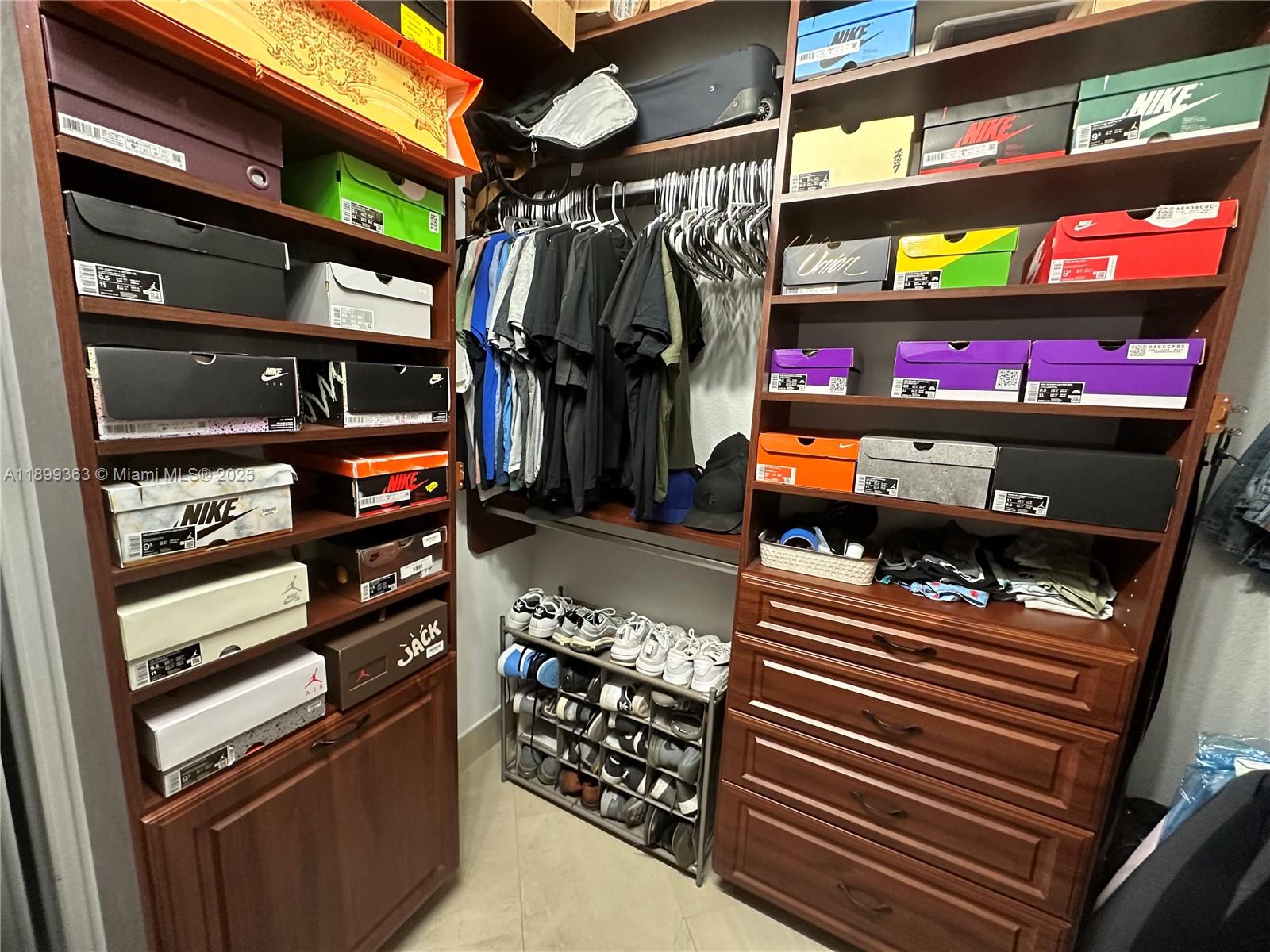 WATERFORD LANDING - Residential Lease