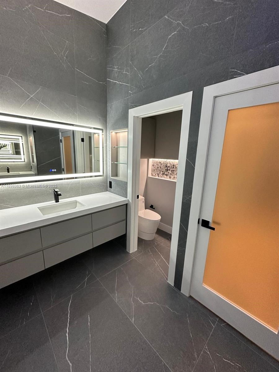 WATERFORD LANDING - Residential Lease