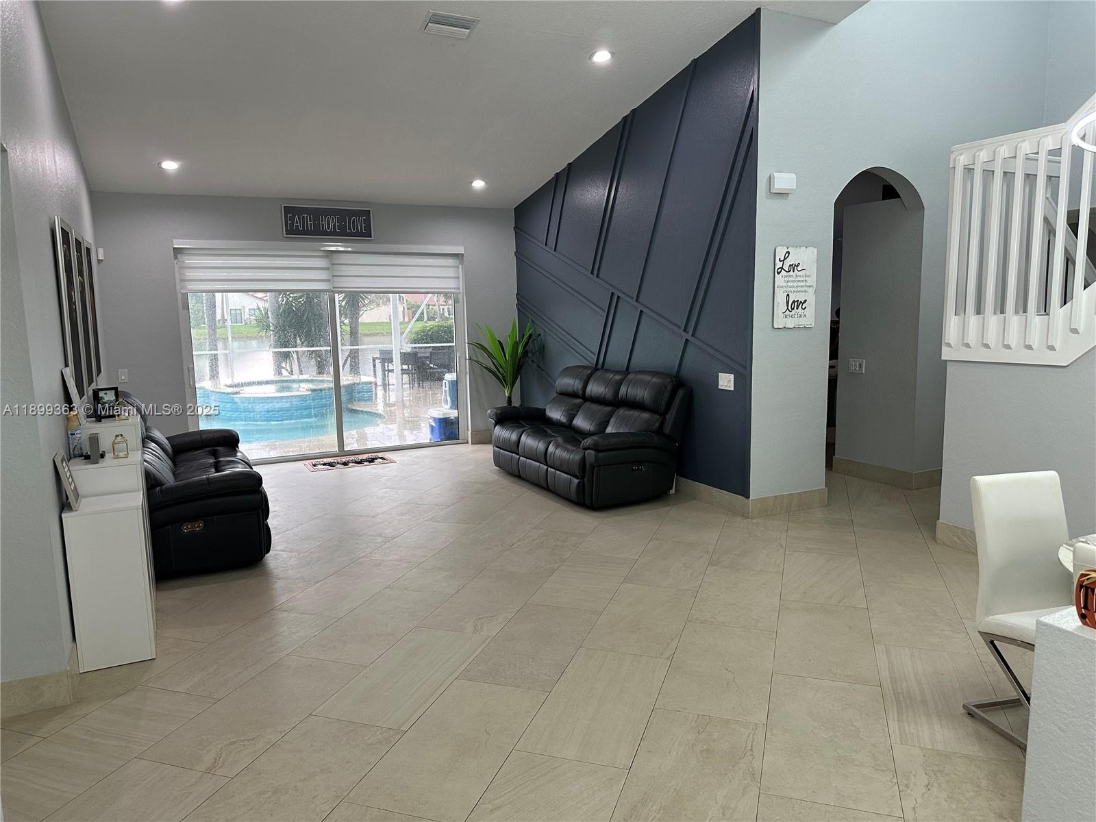 WATERFORD LANDING - Residential Lease