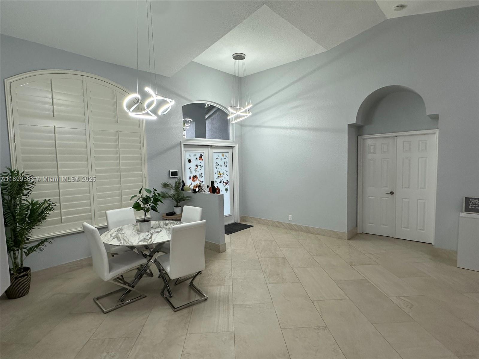 WATERFORD LANDING - Residential Lease