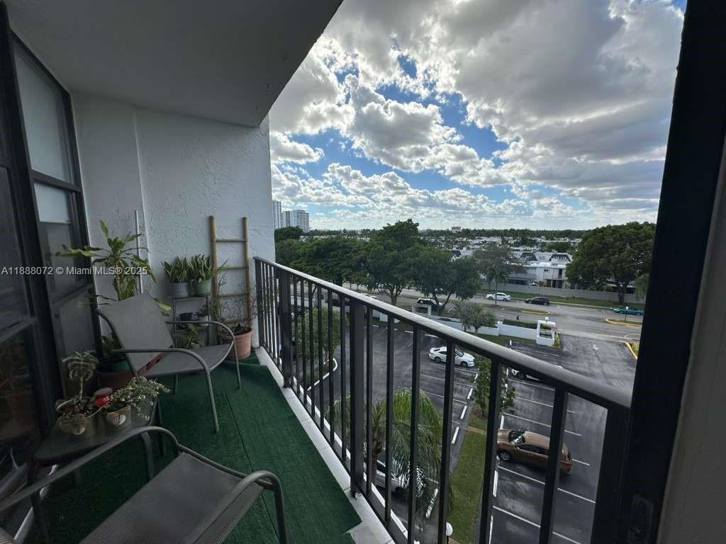 OCEANVIEW PARK CONDO - Residential