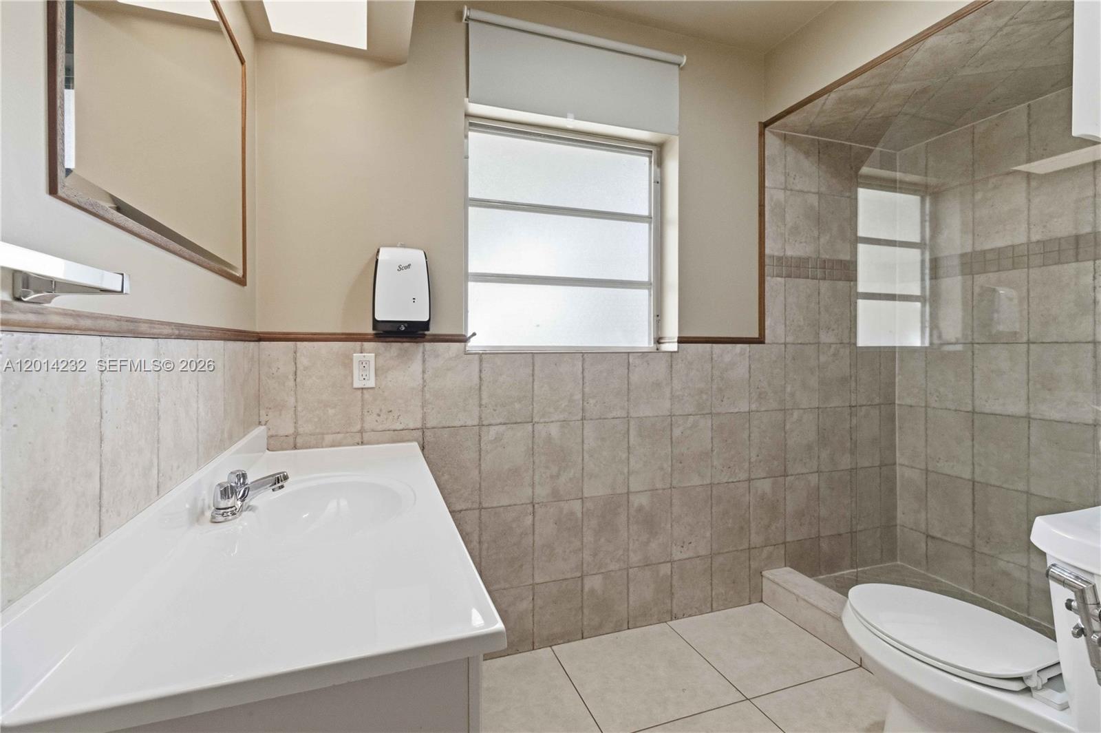 WESTCHESTER ARMS CO-OP - Residential