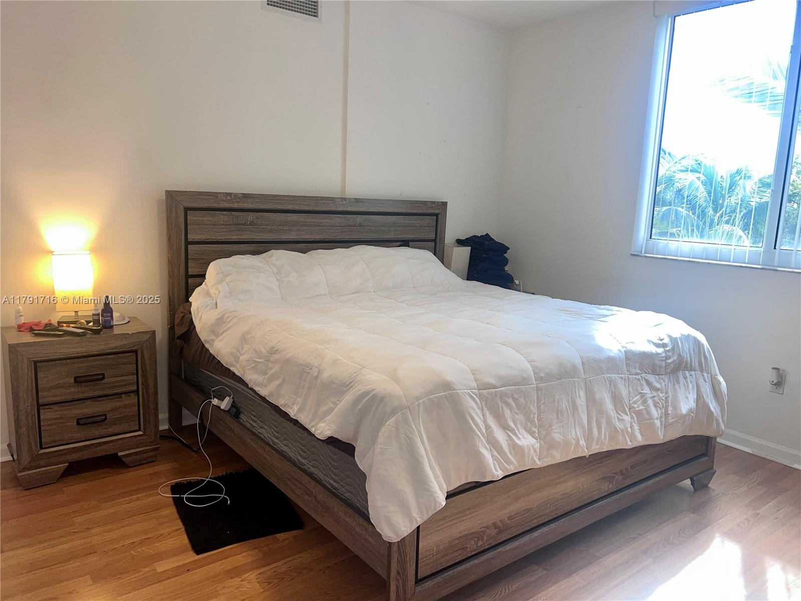 VENTURE AT AVENTURA WEST - Residential