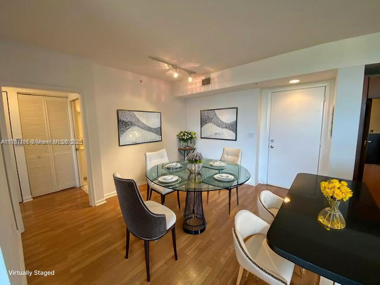 VENTURE AT AVENTURA WEST - Residential