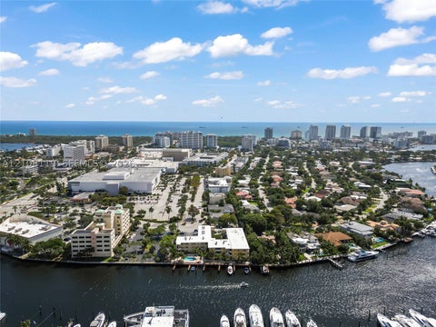 Photo of 815 Middle River Dr #312, Fort Lauderdale, FL 33304 (MLS # A12108119)