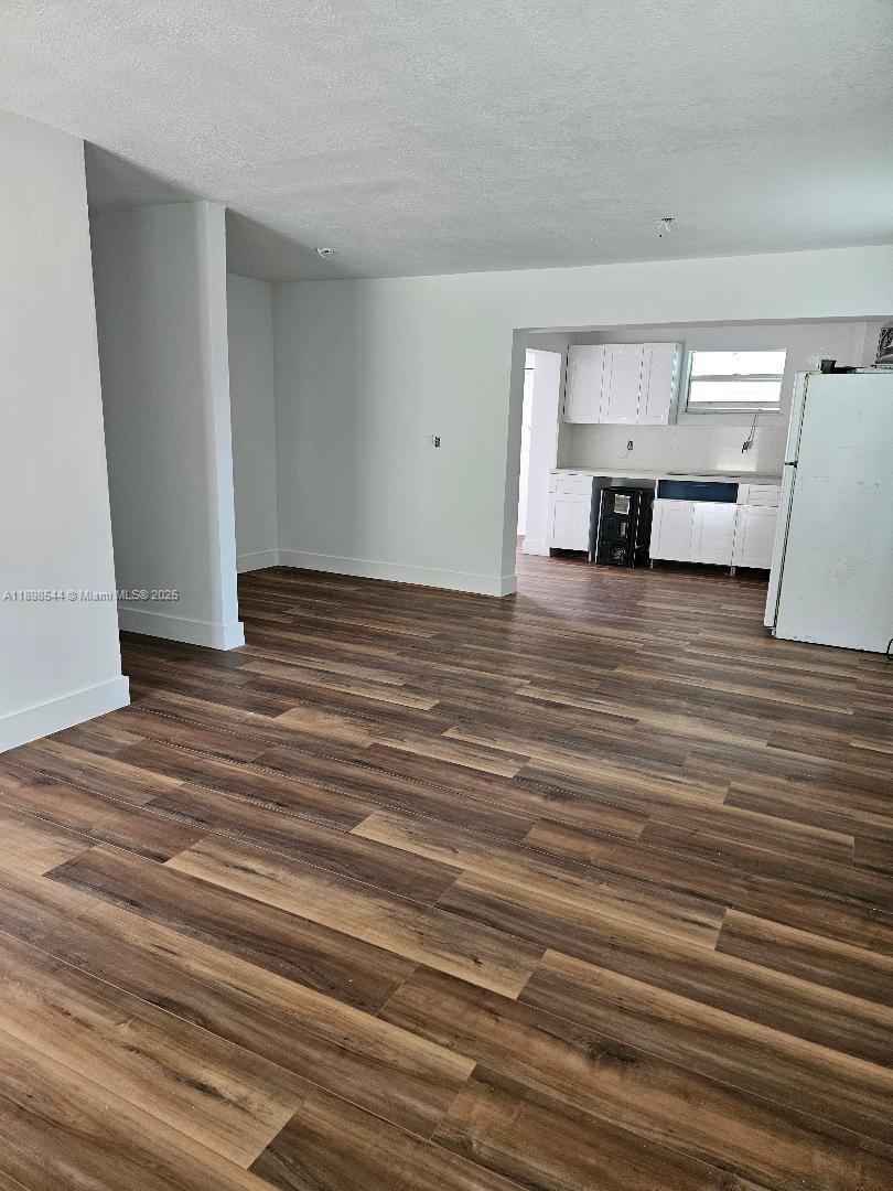 SO MIAMI HEIGHTS MANOR - Residential
