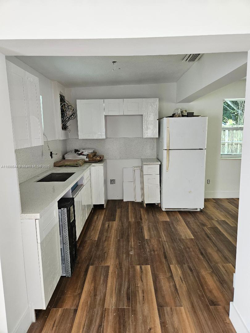 SO MIAMI HEIGHTS MANOR - Residential
