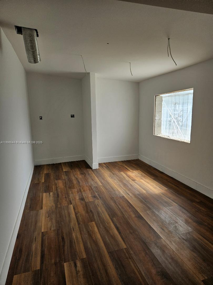 SO MIAMI HEIGHTS MANOR - Residential