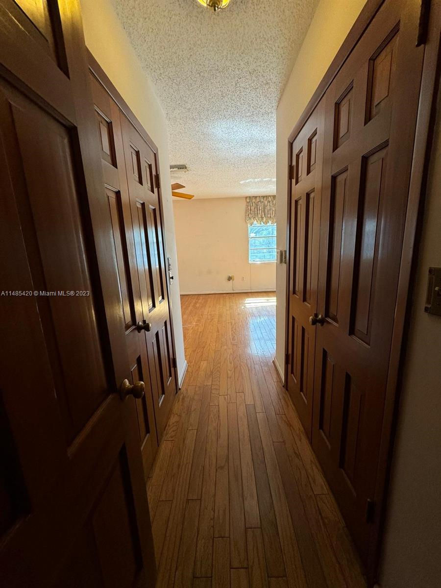 SKY LAKE - Residential Lease