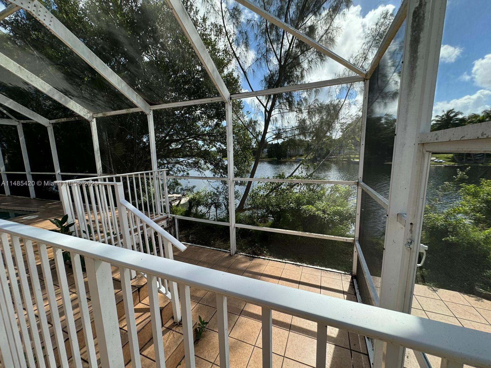 SKY LAKE - Residential Lease