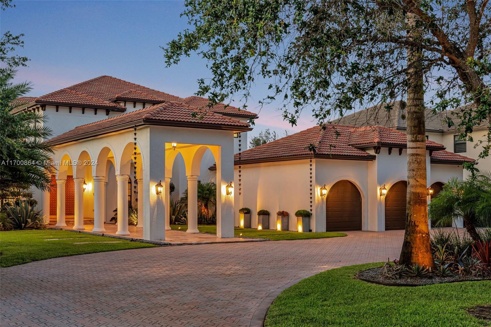 KAPOK GROVE ESTATES - Residential