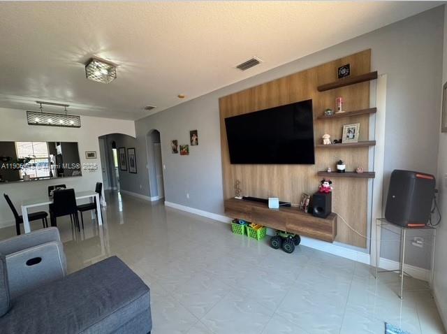 SPICEWOOD SUB - Residential Lease