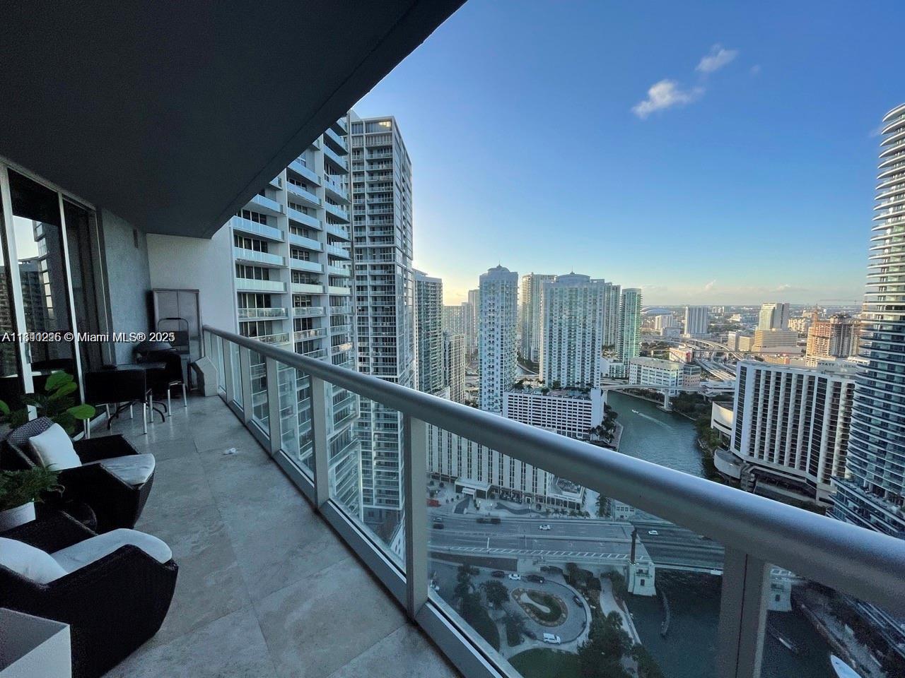 ICONBRICKELL CONDO NO 1 - Residential Lease
