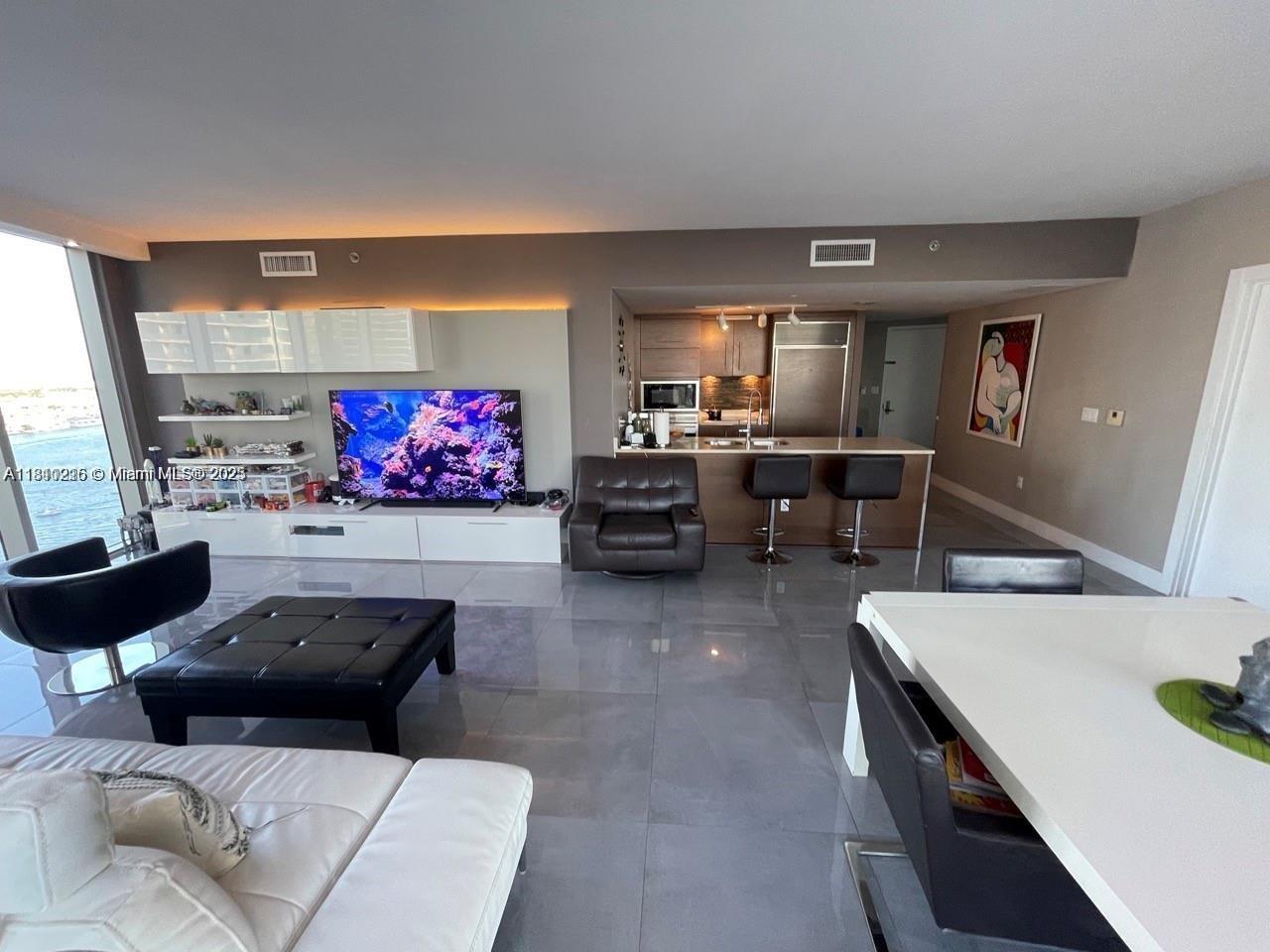 ICONBRICKELL CONDO NO 1 - Residential Lease