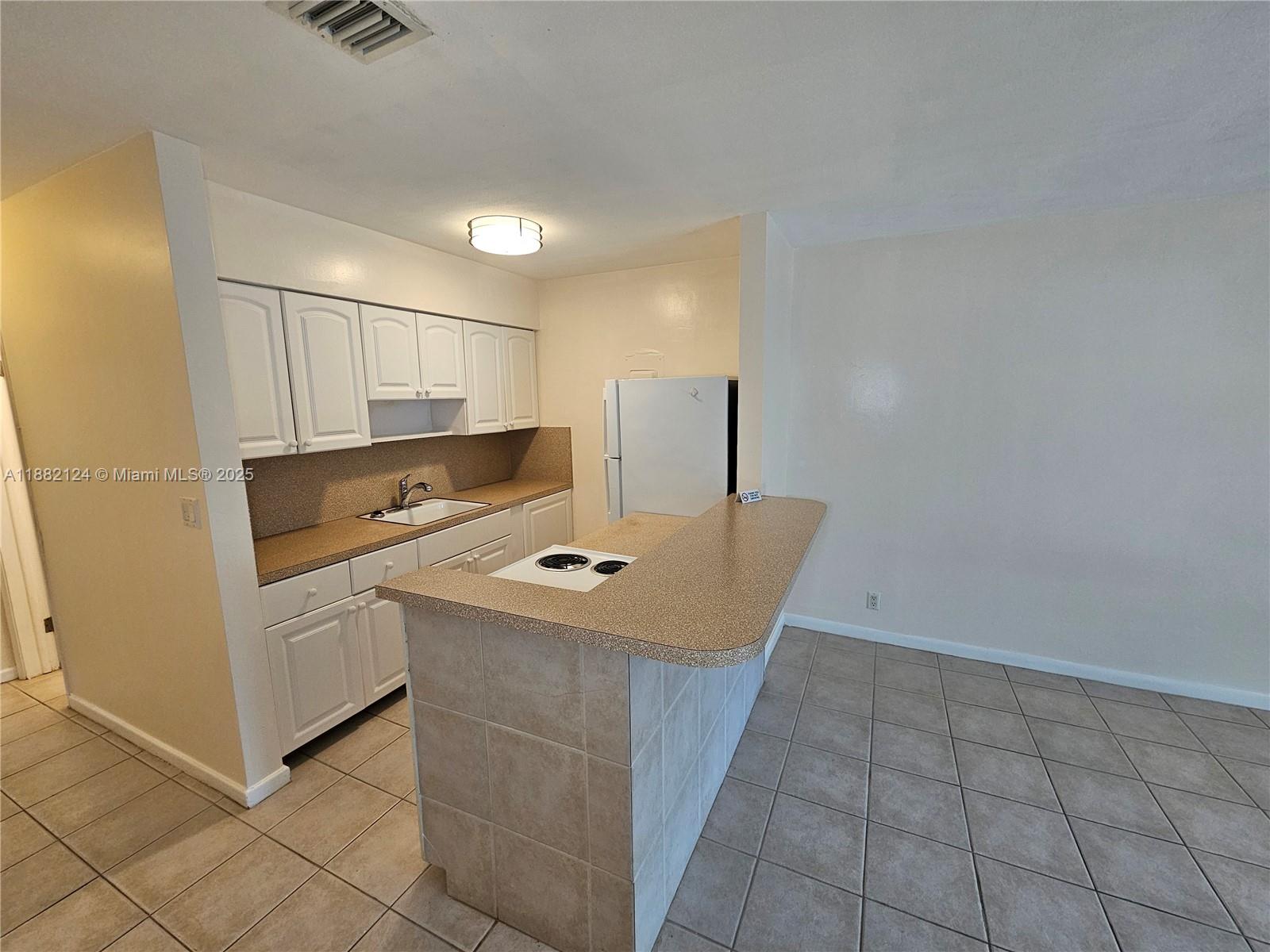 JELKS ESTATES - Residential Lease