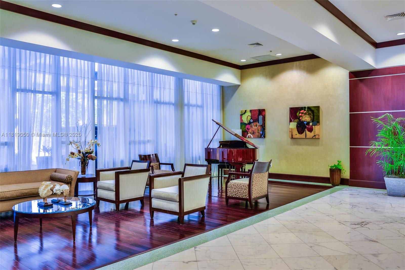 LA PERLA CONDO - Residential
