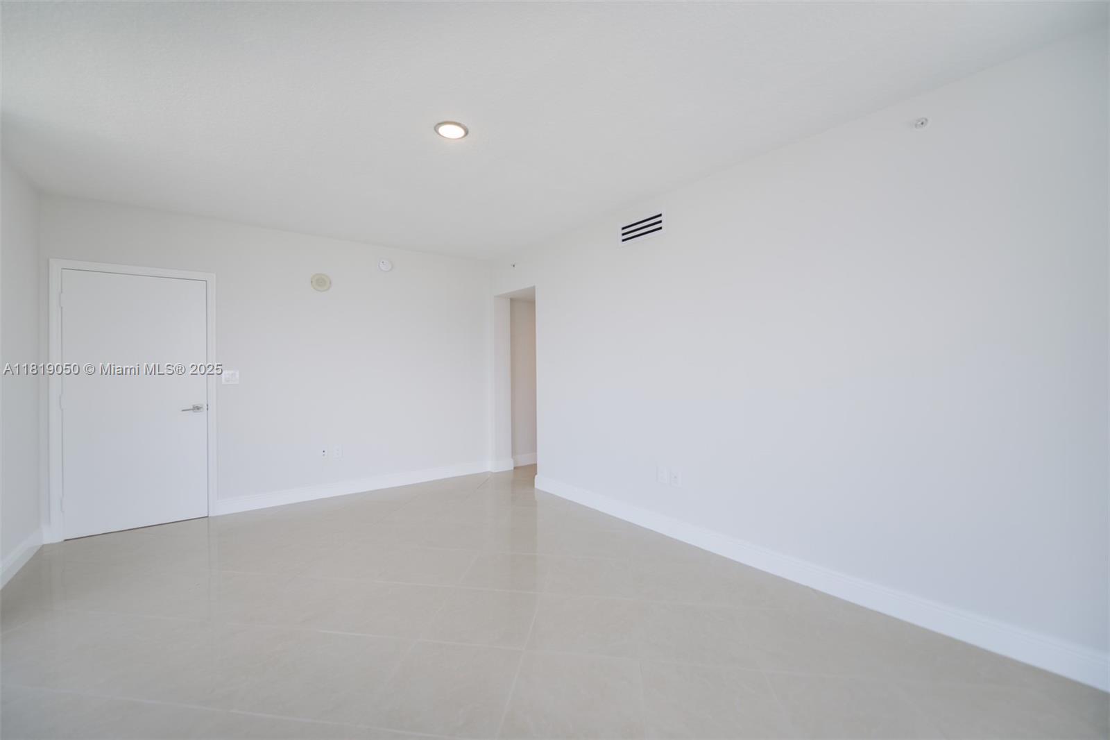 LA PERLA CONDO - Residential