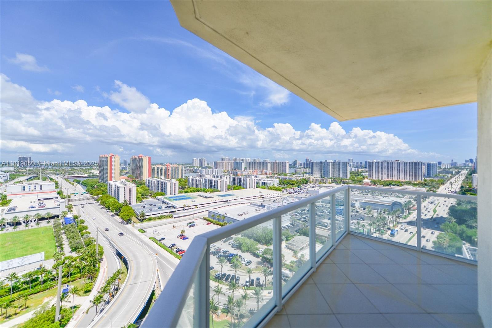 LA PERLA CONDO - Residential