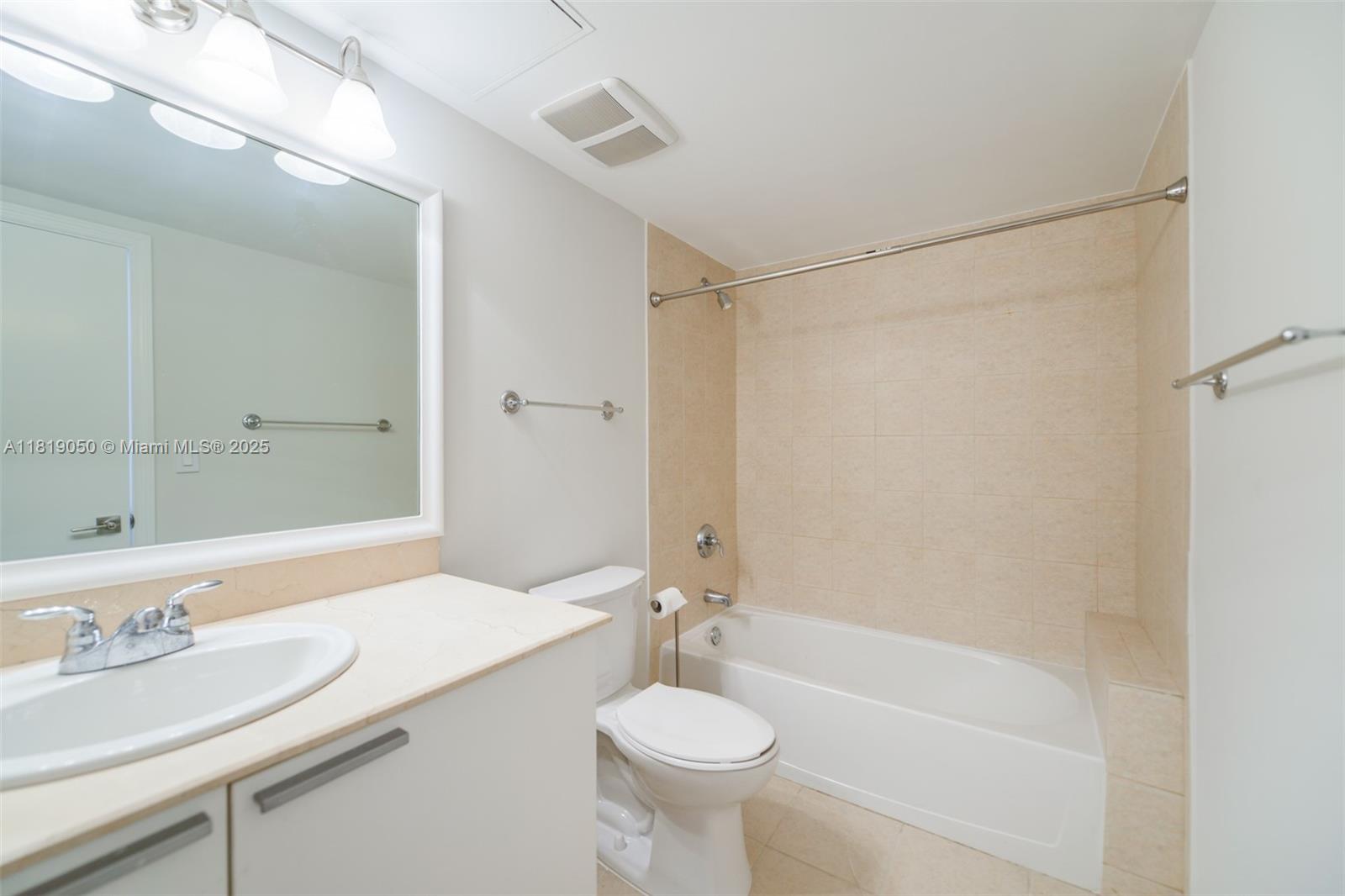 LA PERLA CONDO - Residential